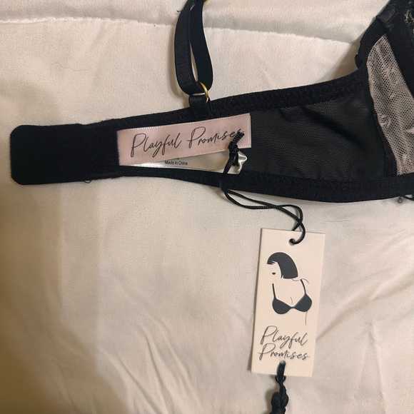 Playful Promises: Alva Black Leatherette Lace Embroidery Bra size 32D - Picture 4 of 4